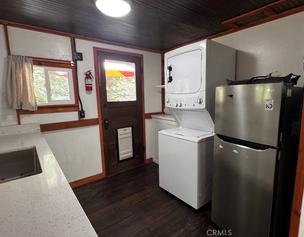 40994 Spruce Forest Falls, CA 92339