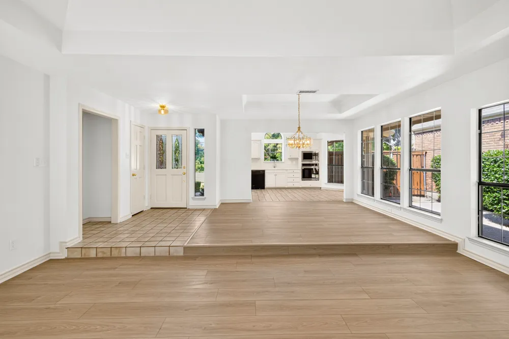 1804 Seminary Drive Plano, TX 75075