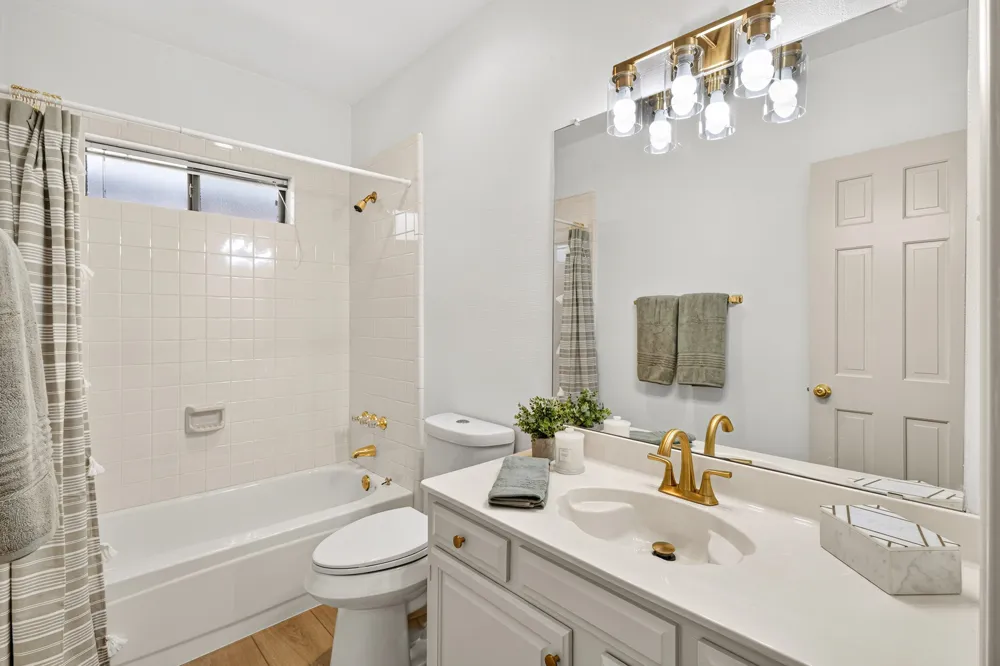 1804 Seminary Drive Plano, TX 75075