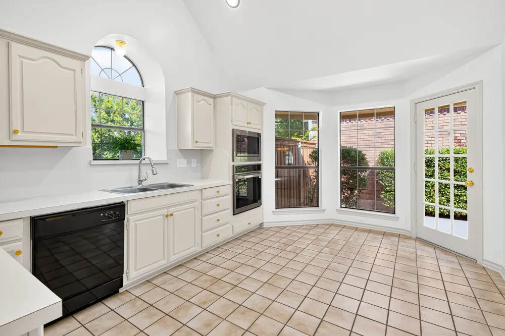 1804 Seminary Drive Plano, TX 75075