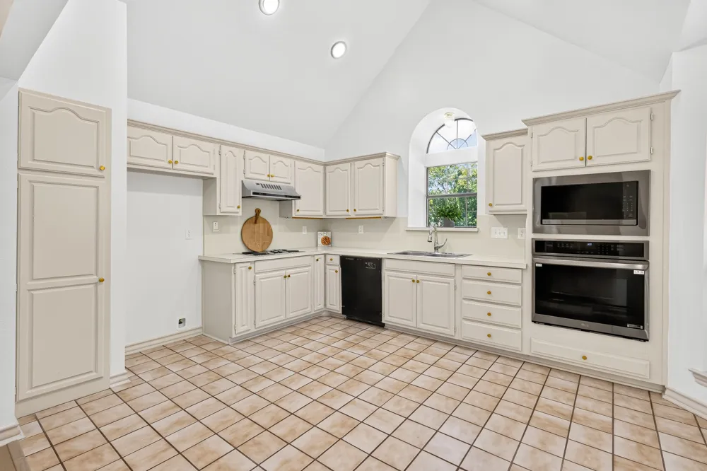 1804 Seminary Drive Plano, TX 75075
