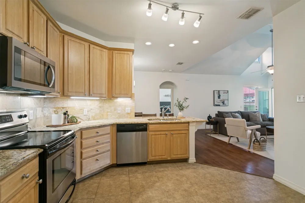 192 River Hills Court McKinney, TX 75069
