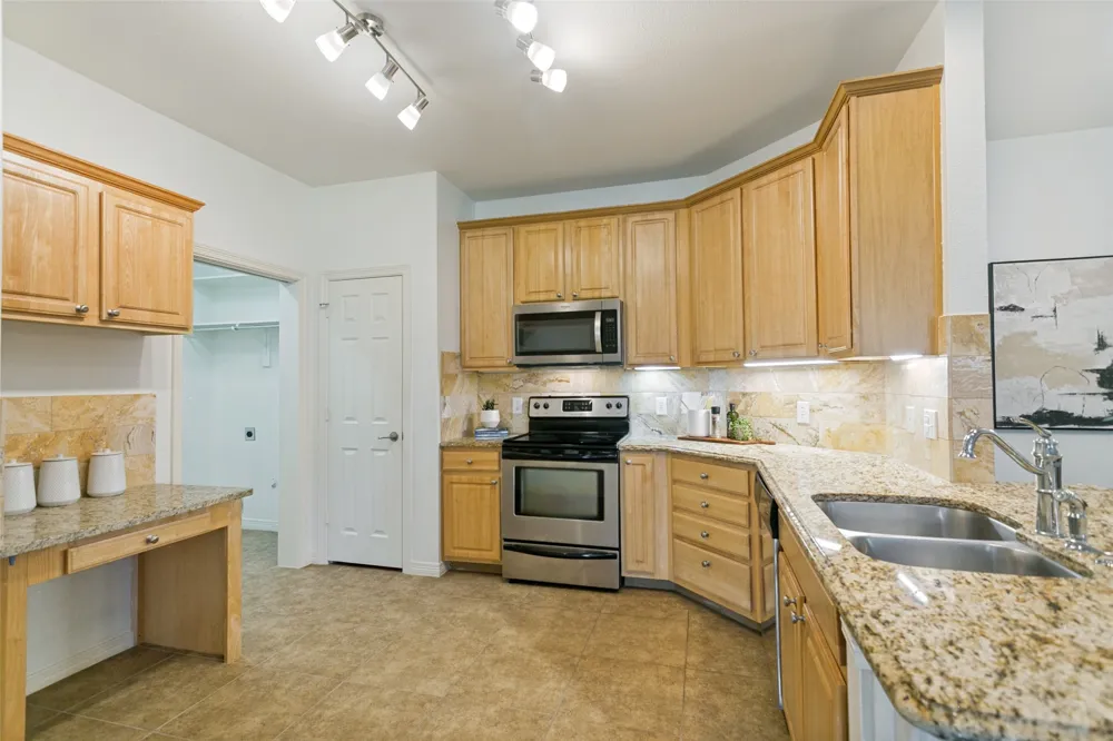 192 River Hills Court McKinney, TX 75069