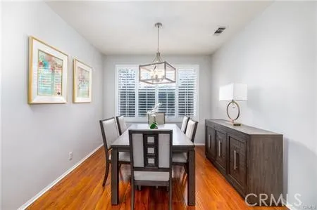 24 Silveroak Irvine, CA 92620