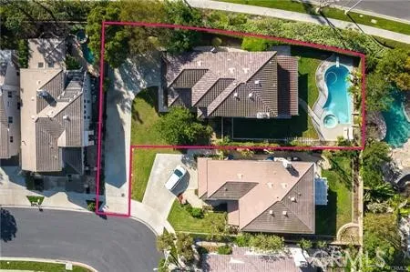 24 Silveroak Irvine, CA 92620