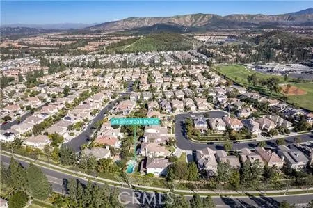 24 Silveroak Irvine, CA 92620