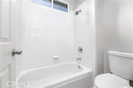24 Silveroak Irvine, CA 92620