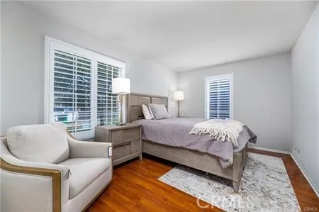 24 Silveroak Irvine, CA 92620
