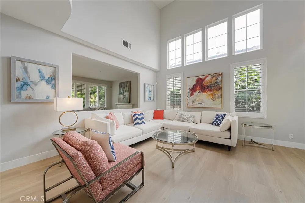 24 Silveroak Irvine, CA 92620