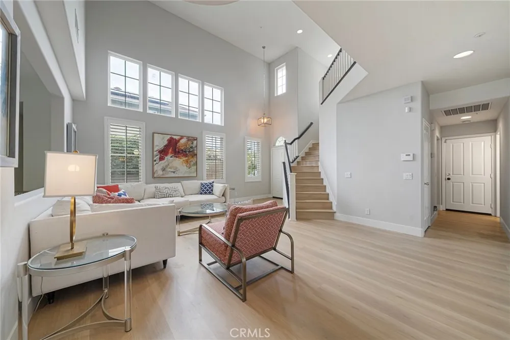 24 Silveroak Irvine, CA 92620