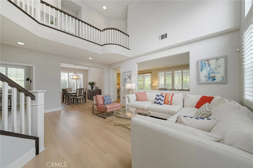 24 Silveroak Irvine, CA 92620