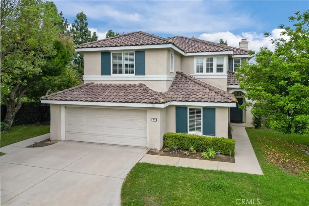 24 Silveroak Irvine, CA 92620