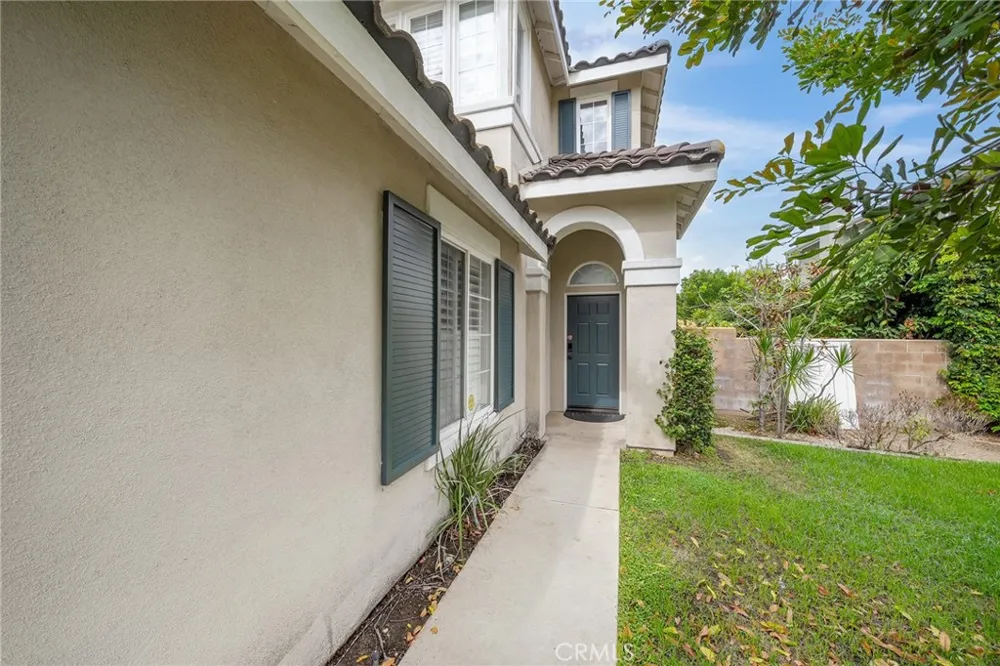 24 Silveroak Irvine, CA 92620