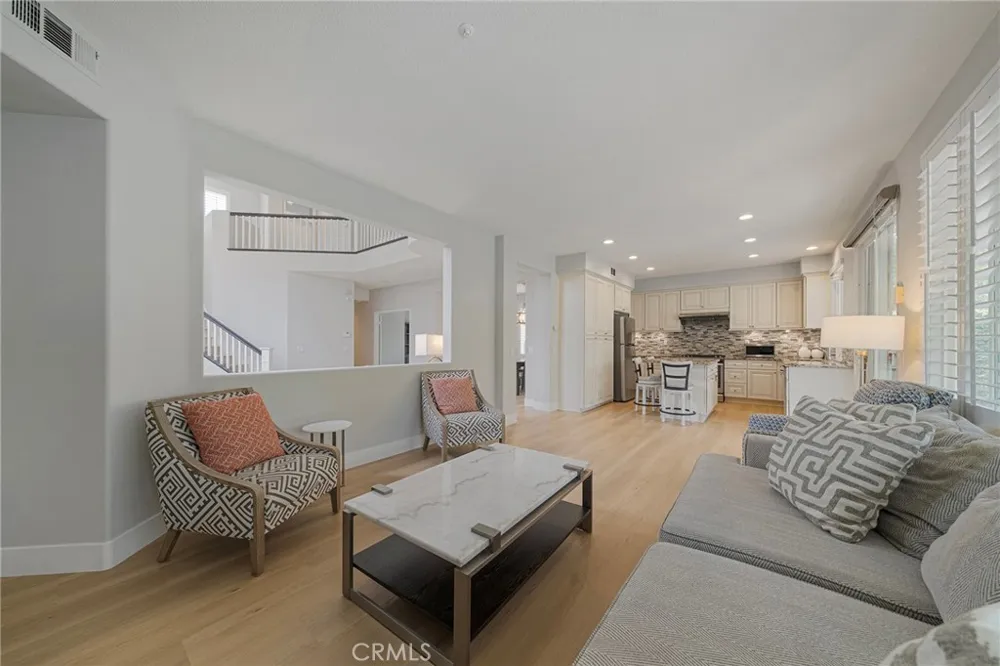 24 Silveroak Irvine, CA 92620