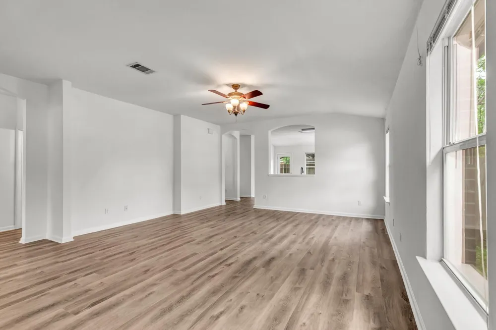 609 Golden Gate Drive Leander, TX 78641