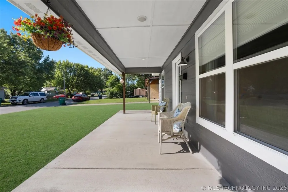 2322 S Cedar Street Sapulpa, OK 74066