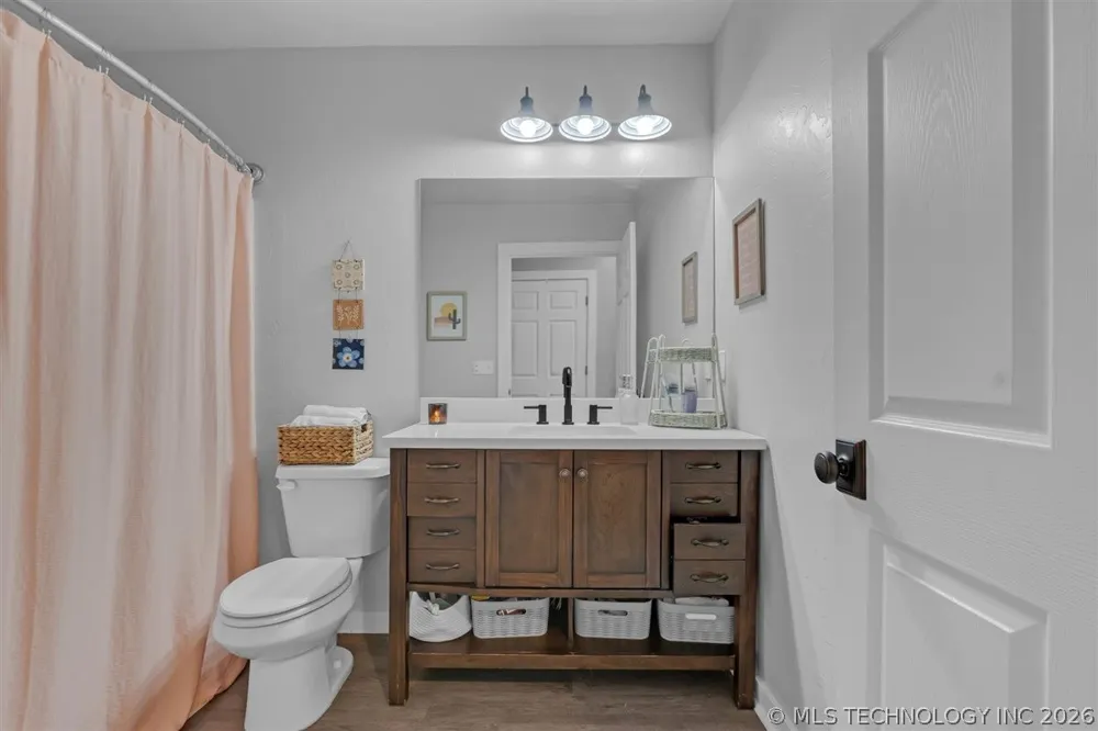 2322 S Cedar Street Sapulpa, OK 74066