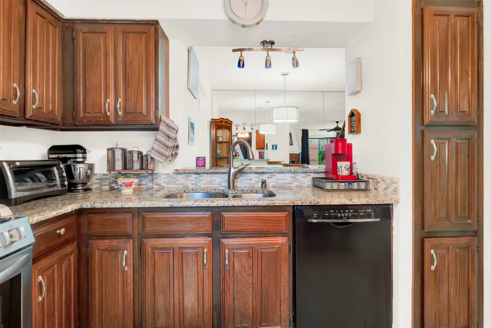 877 Dublin Drive #1 Richardson, TX 75080
