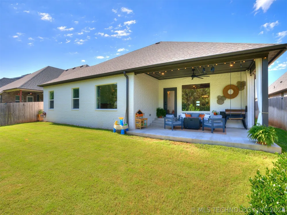 617 E 125th Place S Jenks, OK 74037