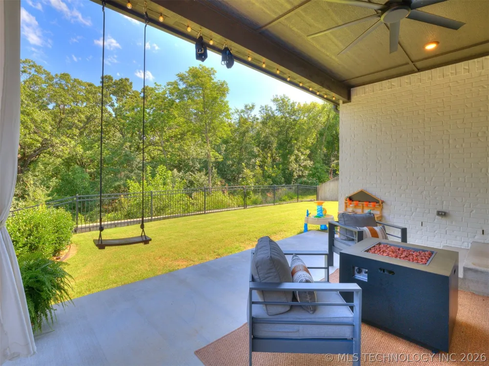 617 E 125th Place S Jenks, OK 74037