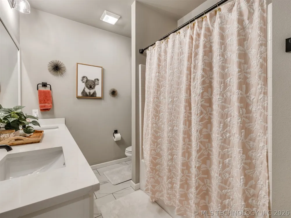 617 E 125th Place S Jenks, OK 74037