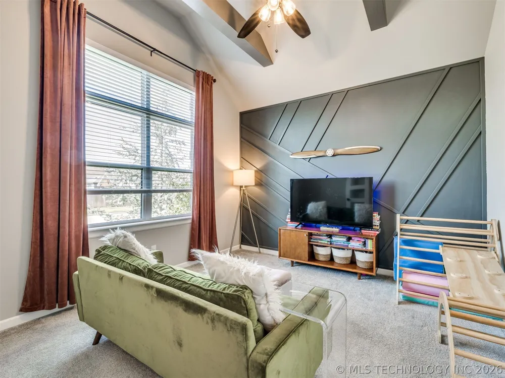 617 E 125th Place S Jenks, OK 74037