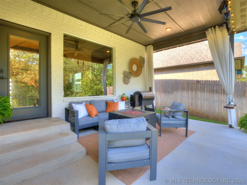 617 E 125th Place S Jenks, OK 74037