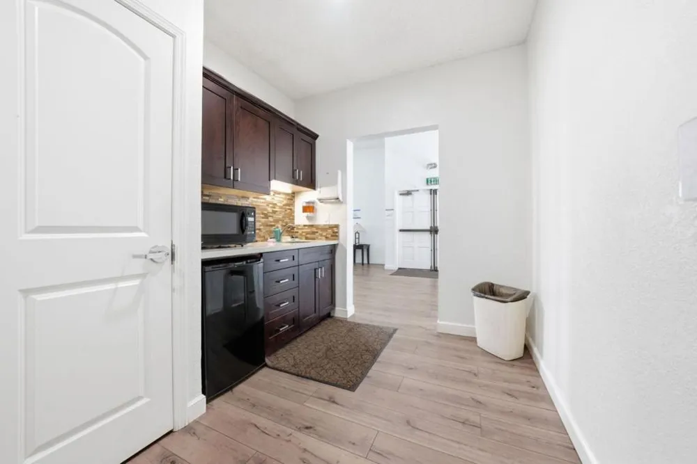 39931 Cedar Boulevard #305 Newark, CA 94560