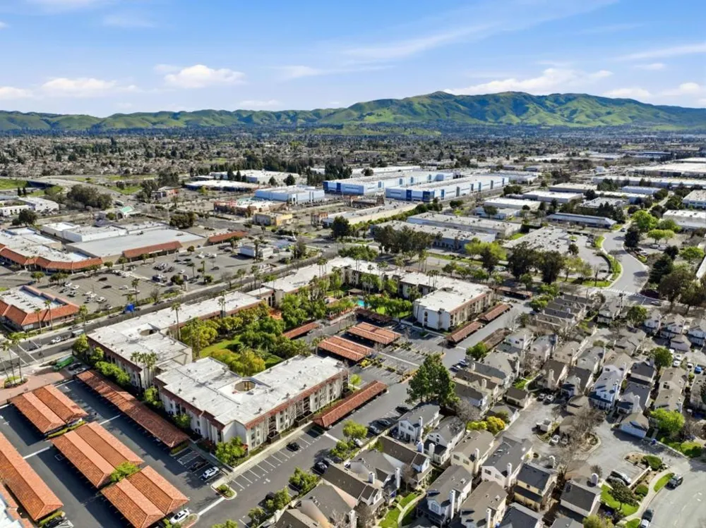 39931 Cedar Boulevard #305 Newark, CA 94560