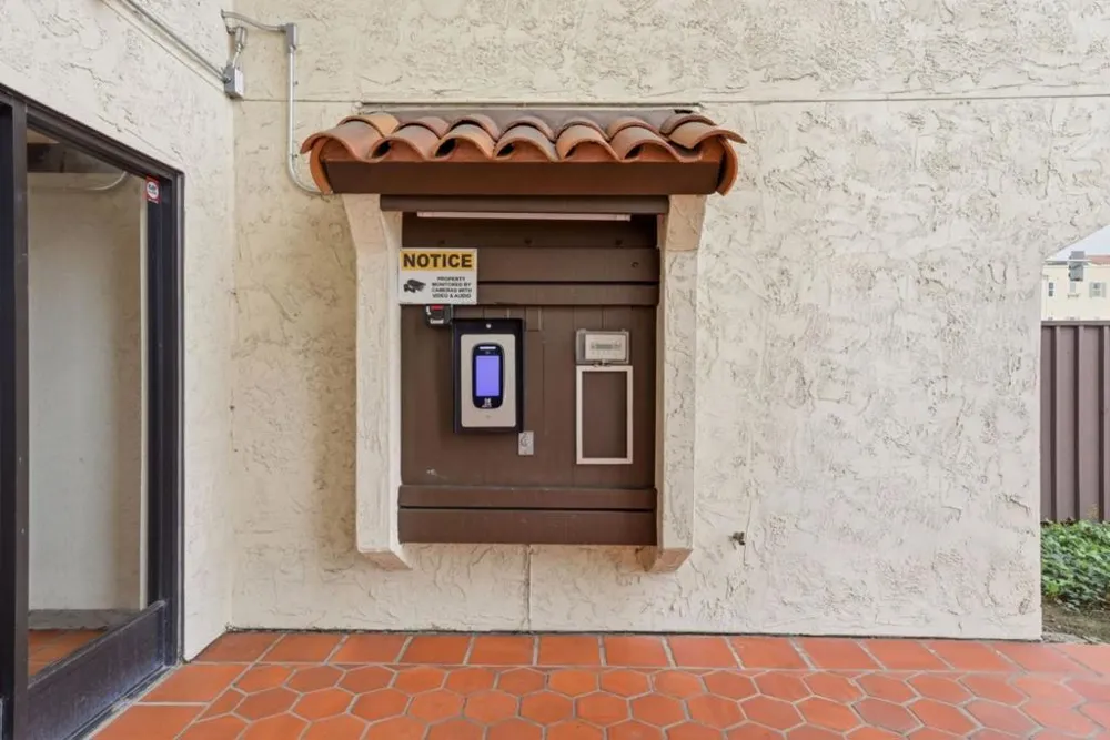 39931 Cedar Boulevard #305 Newark, CA 94560