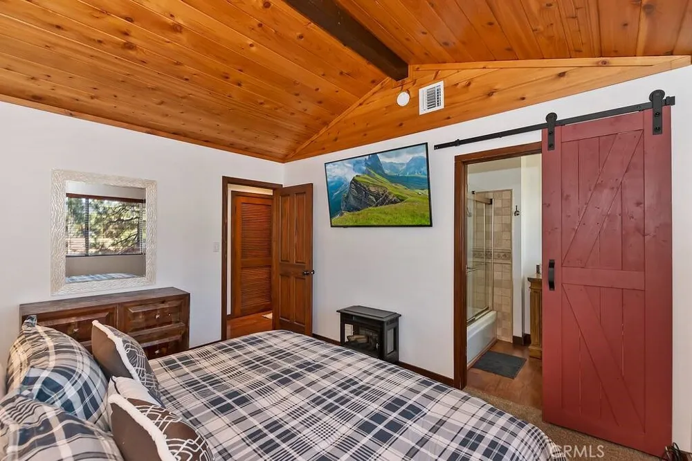 432 Temple Lane Big Bear Lake, CA 92315