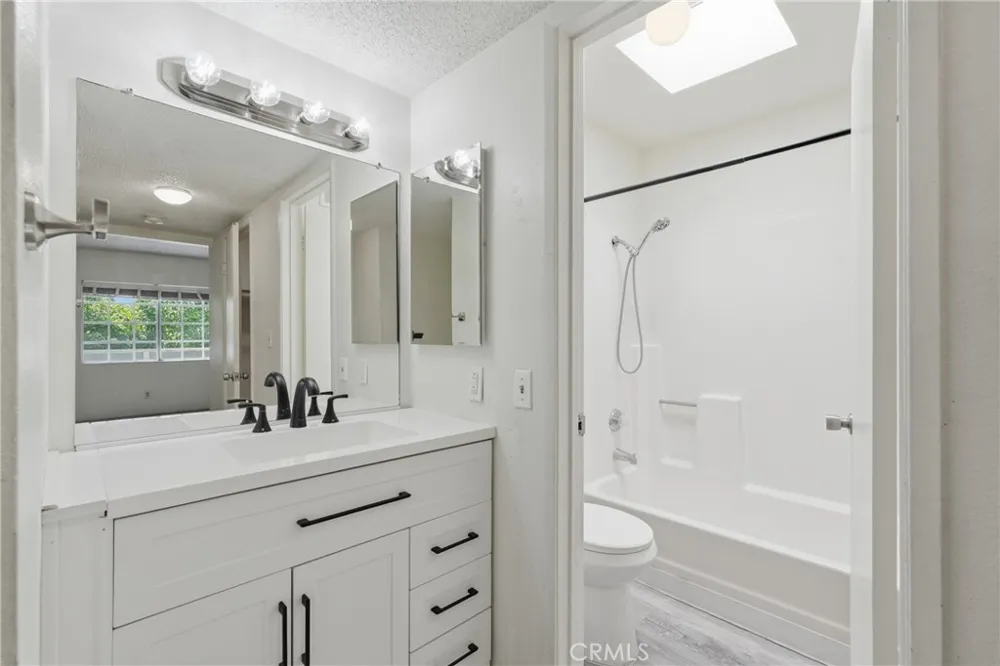 628 Daisy Avenue #419 Long Beach, CA 90802