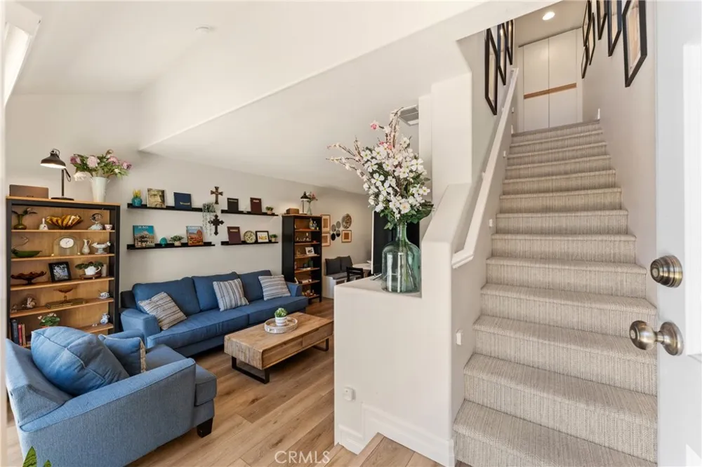 8567 E Tioga Anaheim Hills, CA 92808
