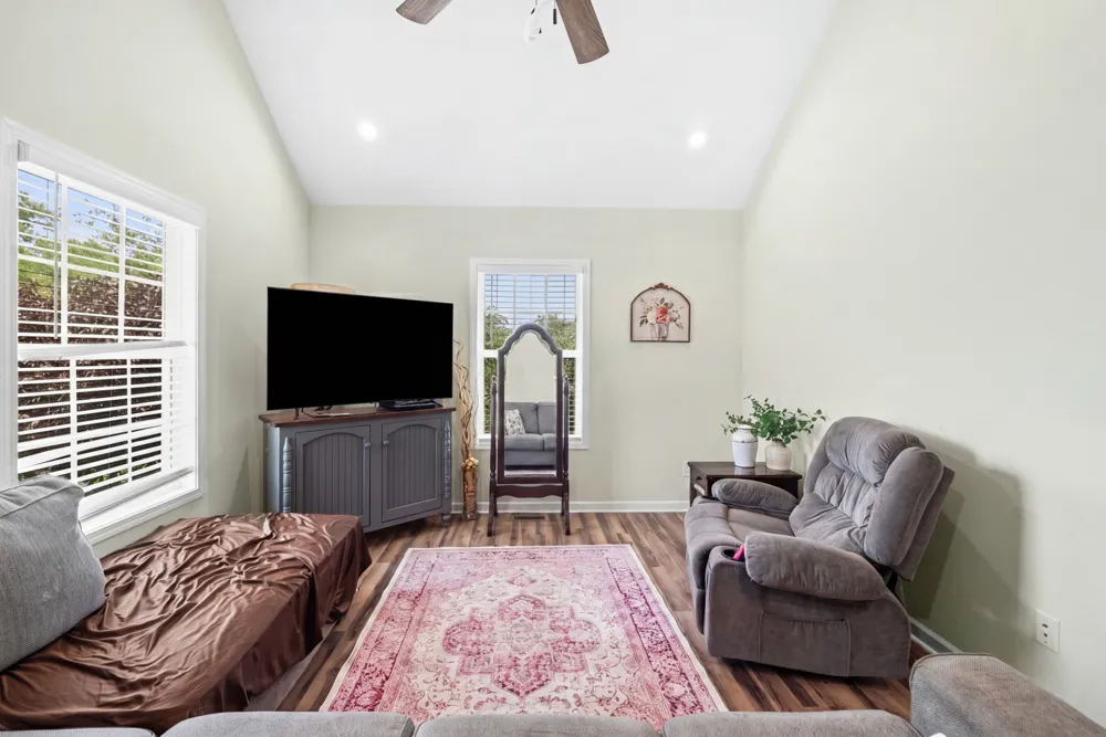 717 Marshall St Lewisburg, TN 37091