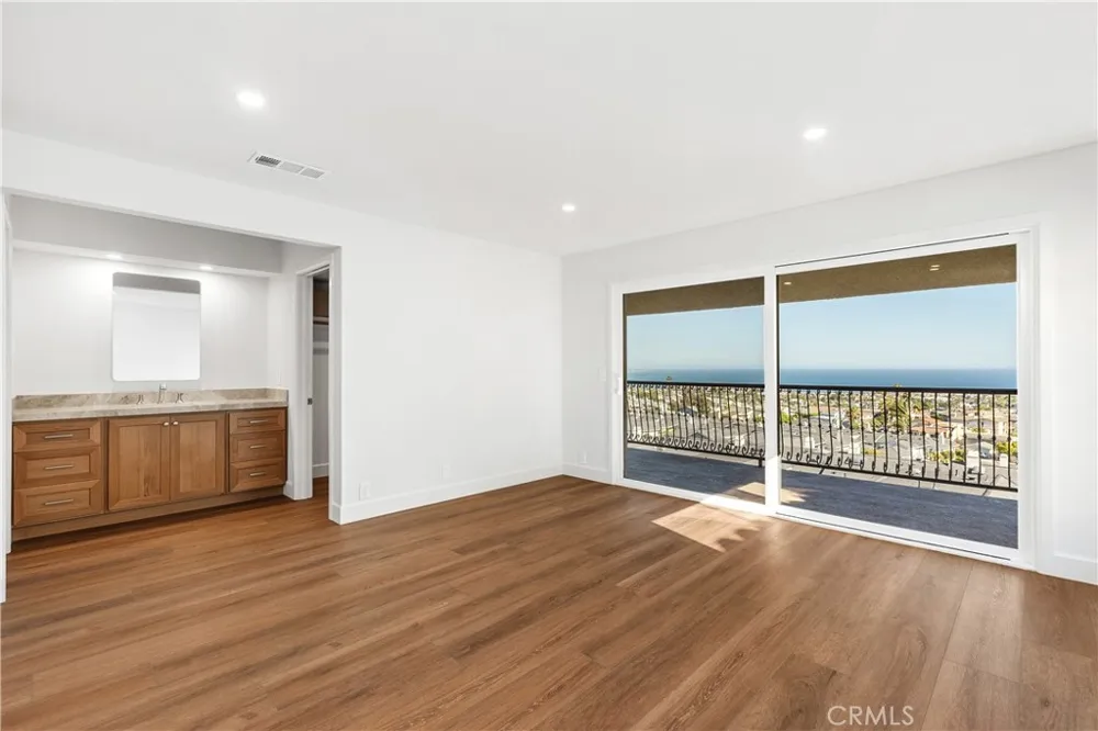 24512 Alta Vista Dr #B Dana Point, CA 92629