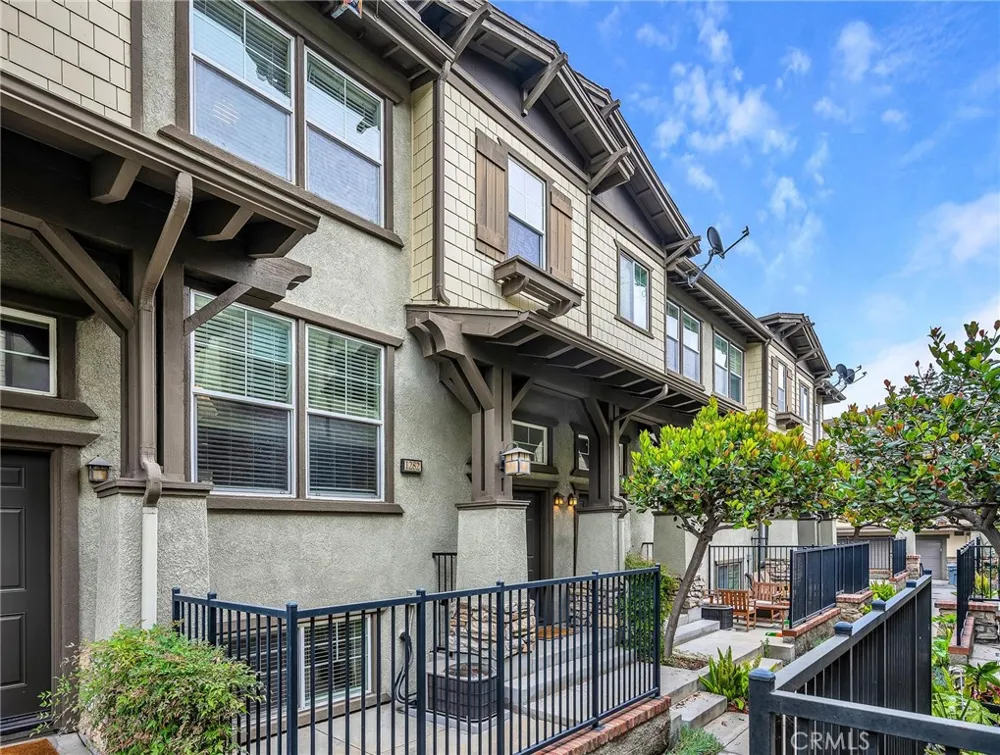 1282 Tiger Eye Harbor City, CA 90710
