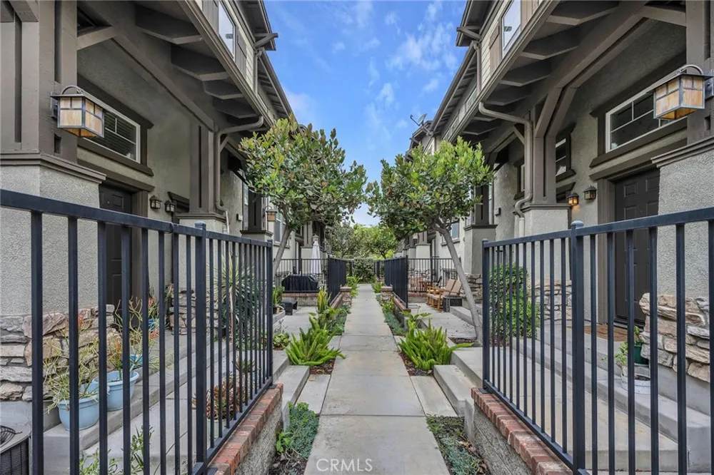 1282 Tiger Eye Harbor City, CA 90710