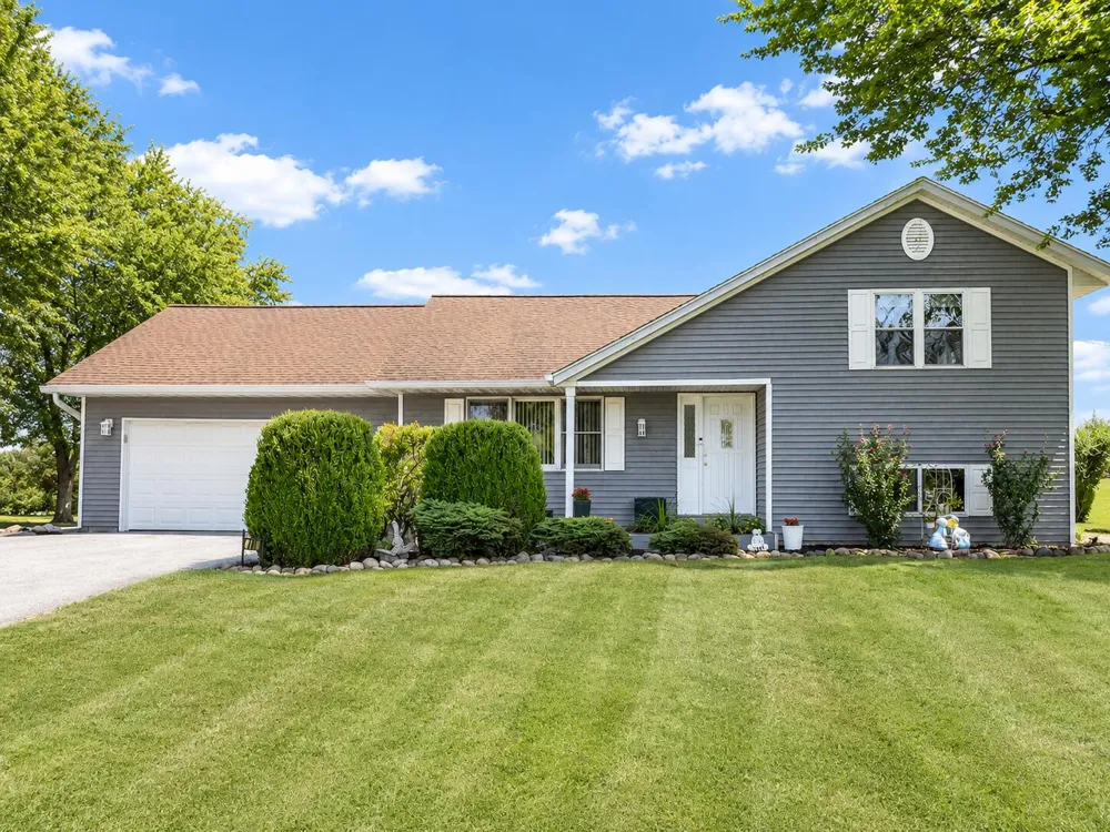 17247 Mount Street Lowell, IN 46356