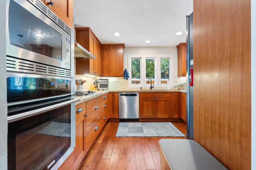 1080 Easy Street Morgan Hill, CA 95037