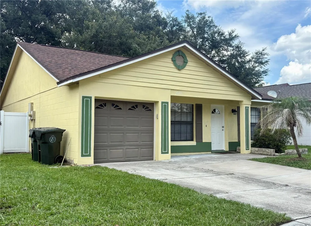 1021 ALPUG AVENUE Oviedo, FL 32765