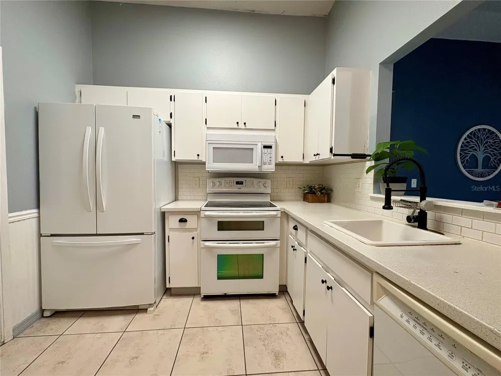 1021 ALPUG AVENUE Oviedo, FL 32765
