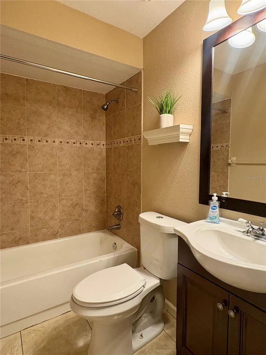 1021 ALPUG AVENUE Oviedo, FL 32765
