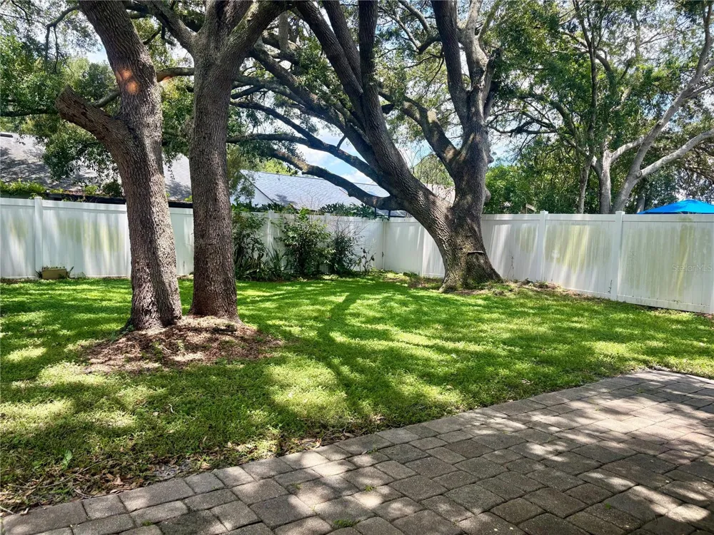 1021 ALPUG AVENUE Oviedo, FL 32765