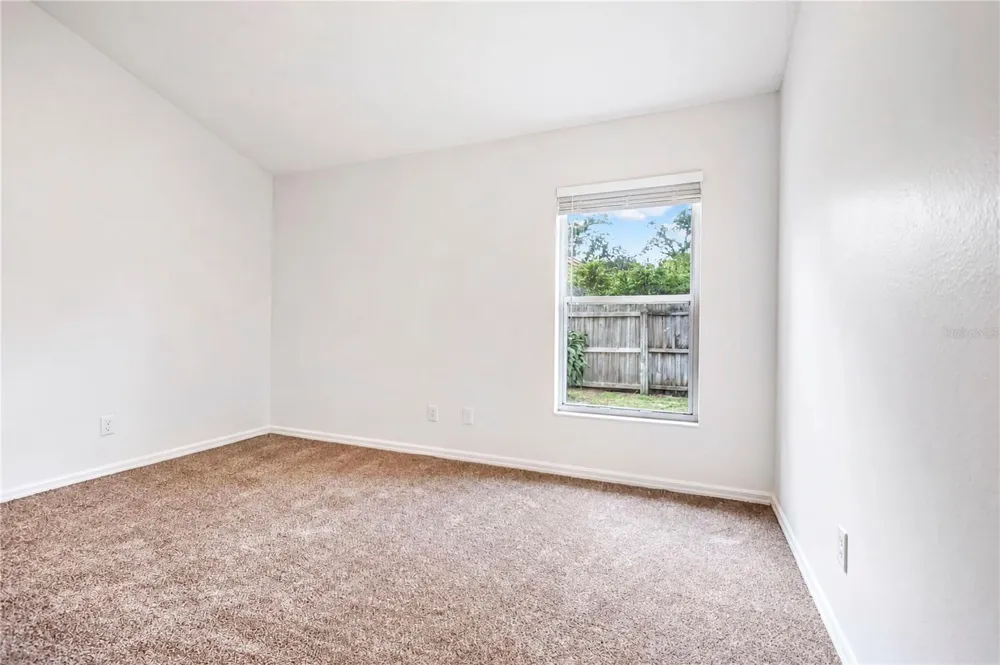 2302 LYNCREST COURT Valrico, FL 33596