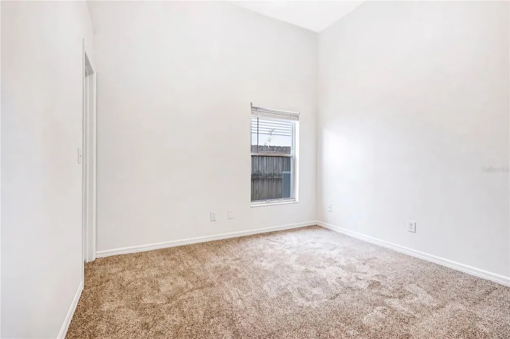 2302 LYNCREST COURT Valrico, FL 33596
