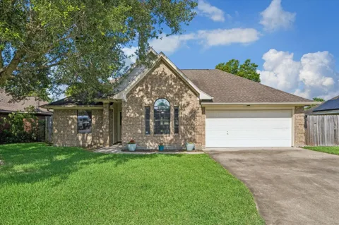 4607 Julia Lane
