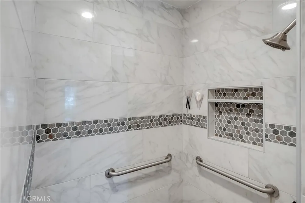 14605 Cool Glen Helendale, CA 92342