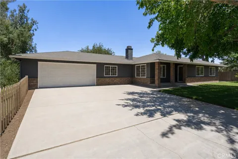 10755 E Avenue R10