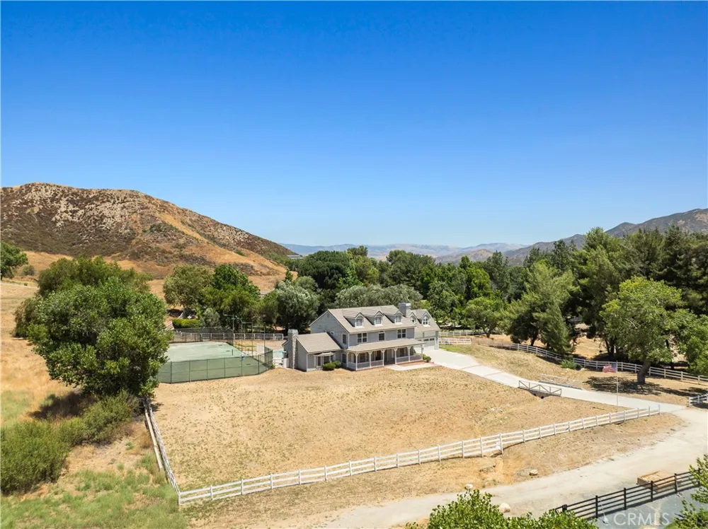 25707 Pacy Street Newhall, CA 91321