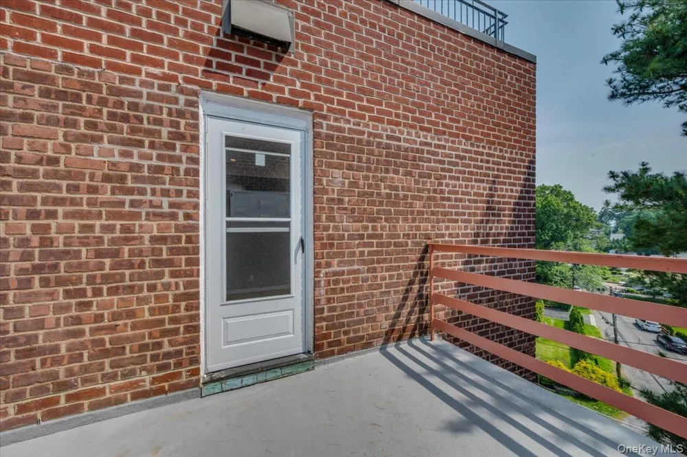 1111 Midland Avenue #6G Bronxville, NY 10708